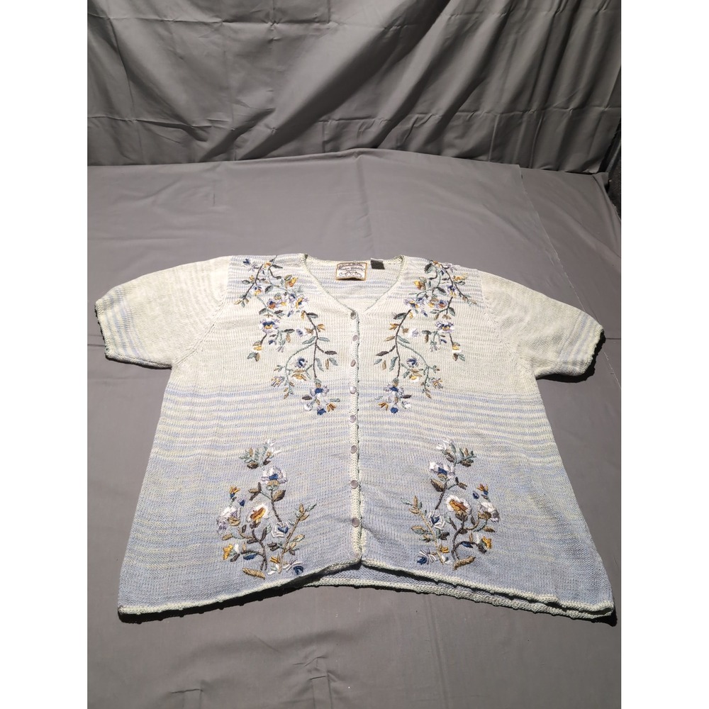 Heirloom Collectibles Women's Embroidered Floral Knit Cardigan‎ Sweater Plus